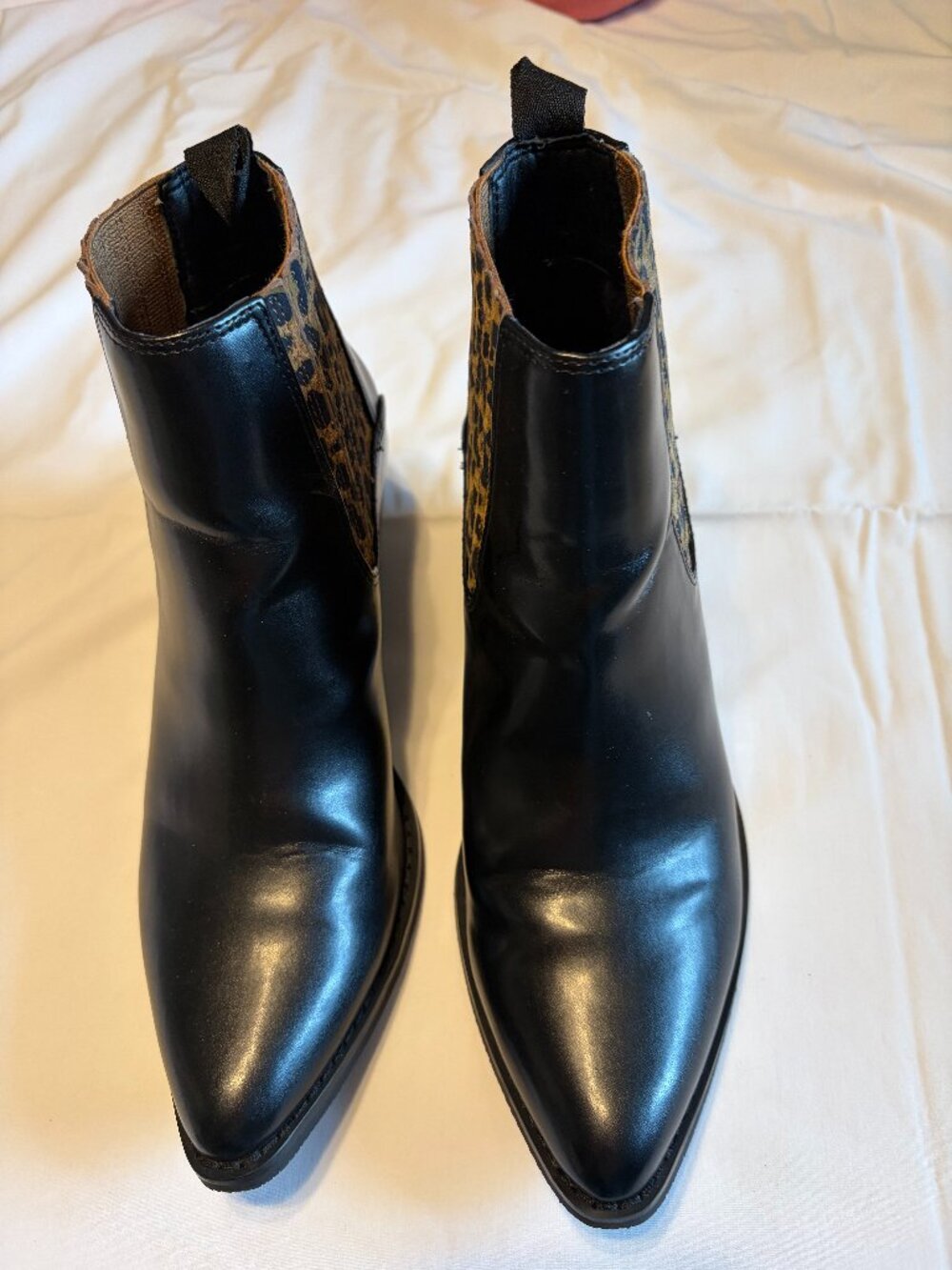 BLACK LEATHER BOOTIE WITH LEOPARD SIDES